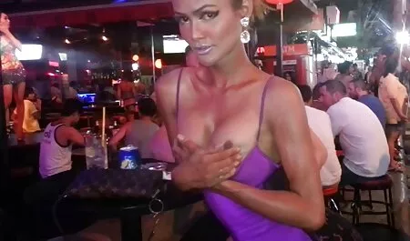 به من فیلم سوپر سکسی دانلود بده بر!