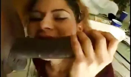 اغوا کننده بازی های جنسی و دختران دانلود فیلم سوپر با جوراب پرشور