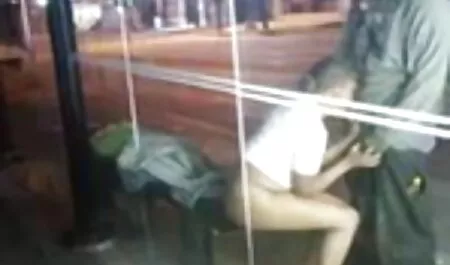 مادر دانلود فیلم سوپر دوجنسه دوست دختر خود را وسوسه کرد
