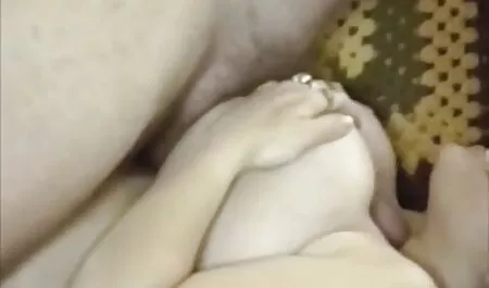 پسرک پورنو خانه را با دختری شلوغ در پوزه های مختلف از پخش فیلم سکسی بدون فیلتر بین می برد