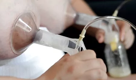 ماساژ پروستات دوست دختر با انگشت دانلود فیلم سوپر ماساژ حرامزاده انگشت